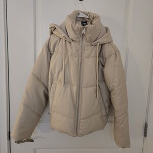 Zara Women's Beige Puffer Jacket